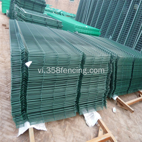 PVC mạ kẽm mạ kẽm trang trí hàng rào 8 ft